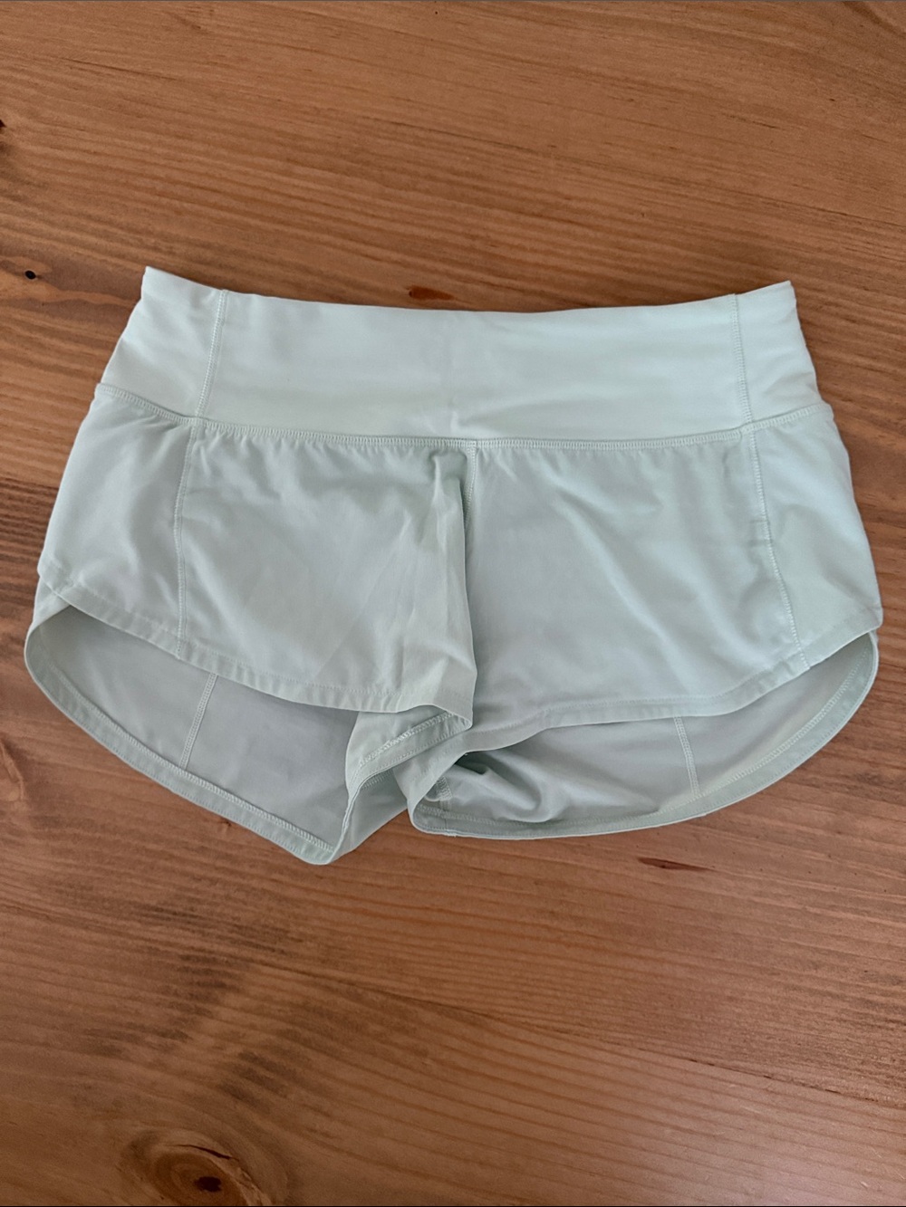 LULULEMON SPEED UP SHORTS